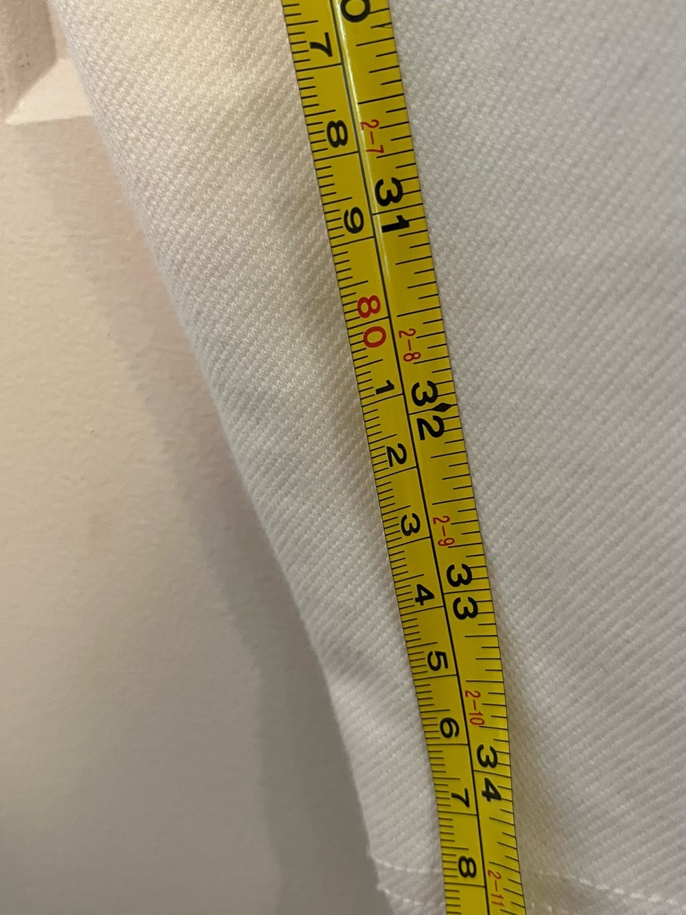 Women's White Pull-On Slim Jeans - Picture 7 of 7